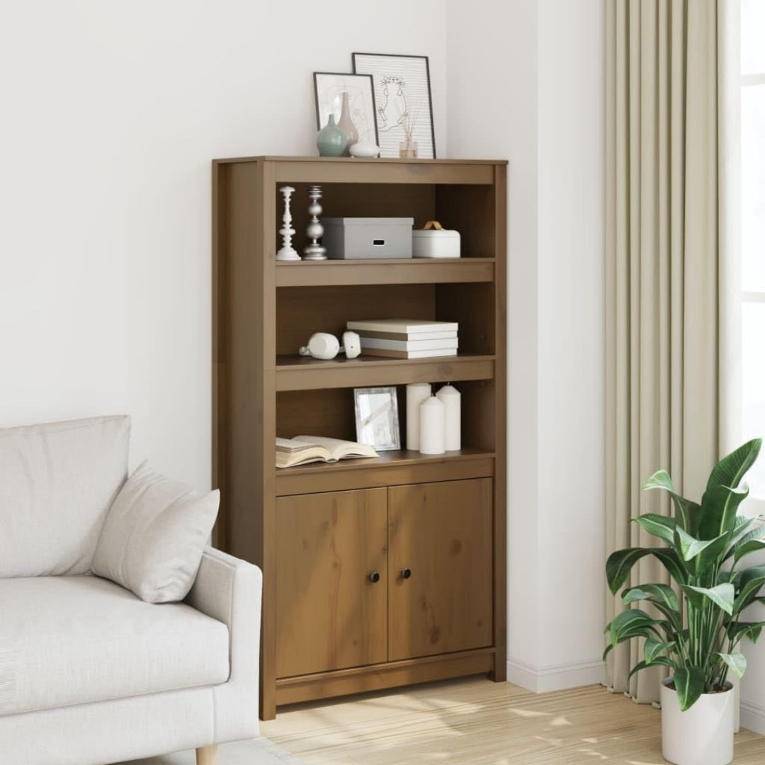Une silhouette equilibree pour ce buffet avec portes, a l'aspect bois, teinte marron et naturel