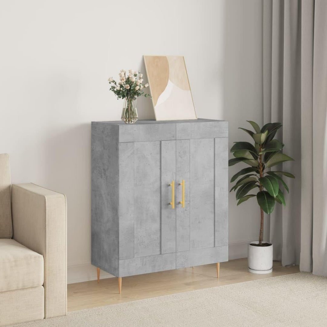 Une silhouette equilibree pour ce buffet aux accents metalliques, a l'aspect bois, teinte gris et bois naturel
