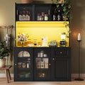 Une touche de caractere, buffet avec portes, avec etageres dans un ton noir